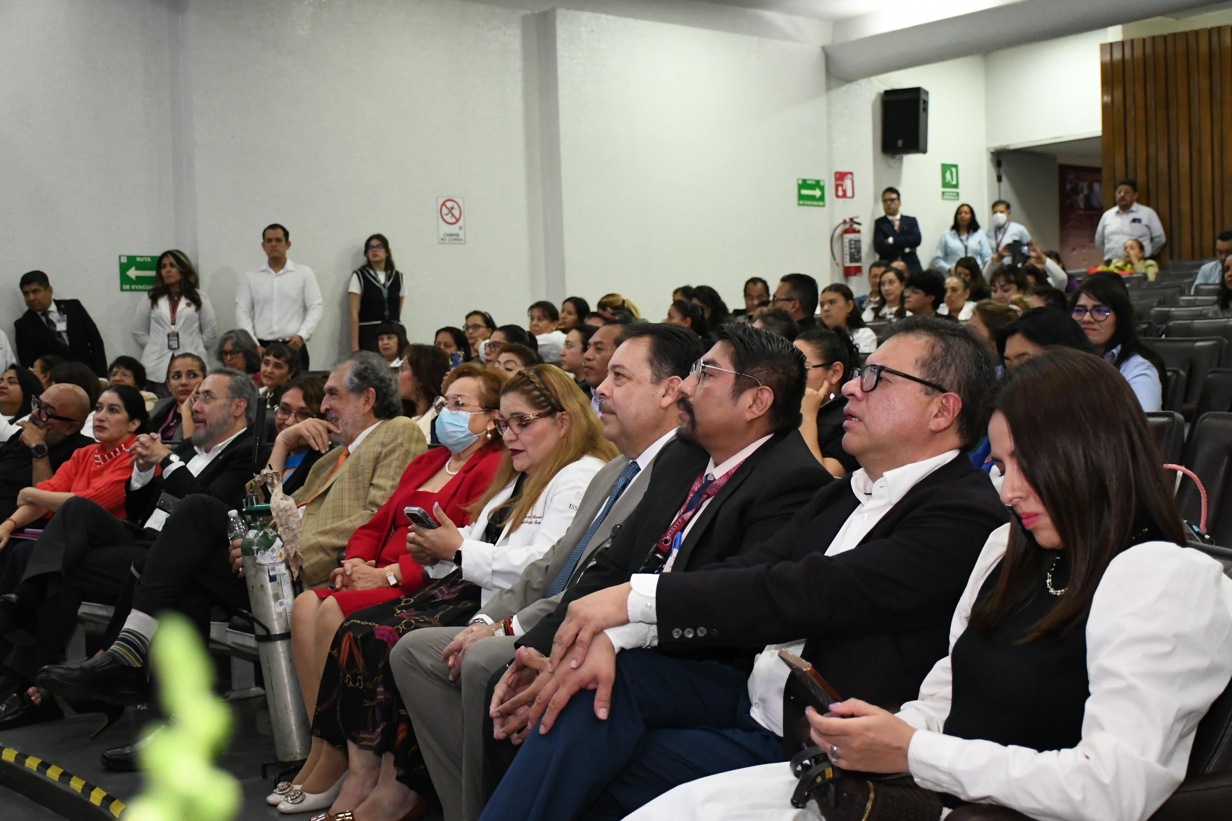  Conmemoracion del Dia del Trabajo Social  en el CMN "20 de Noviembre